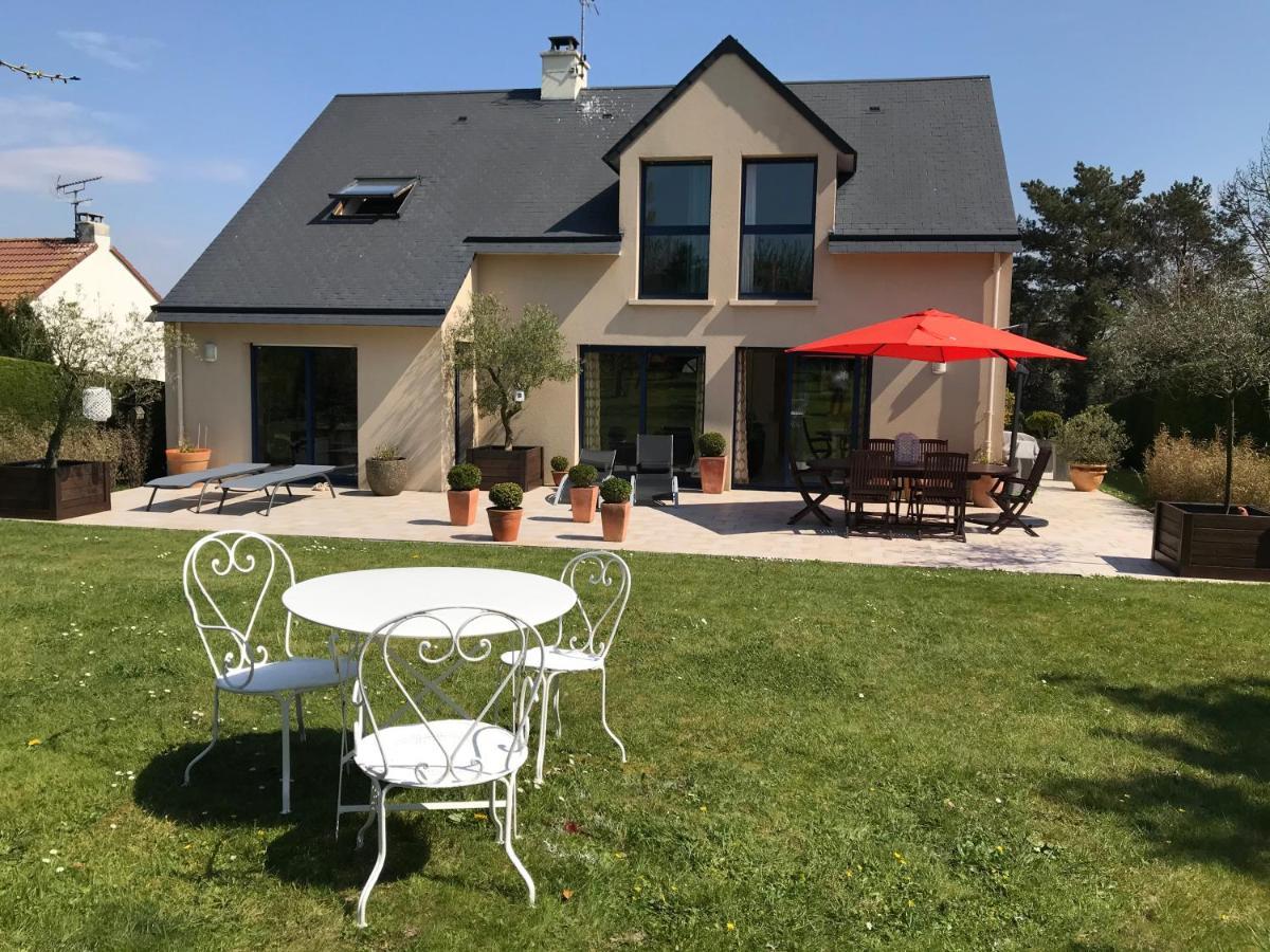 Chez Bea Bed & Breakfast Гранвил Екстериор снимка