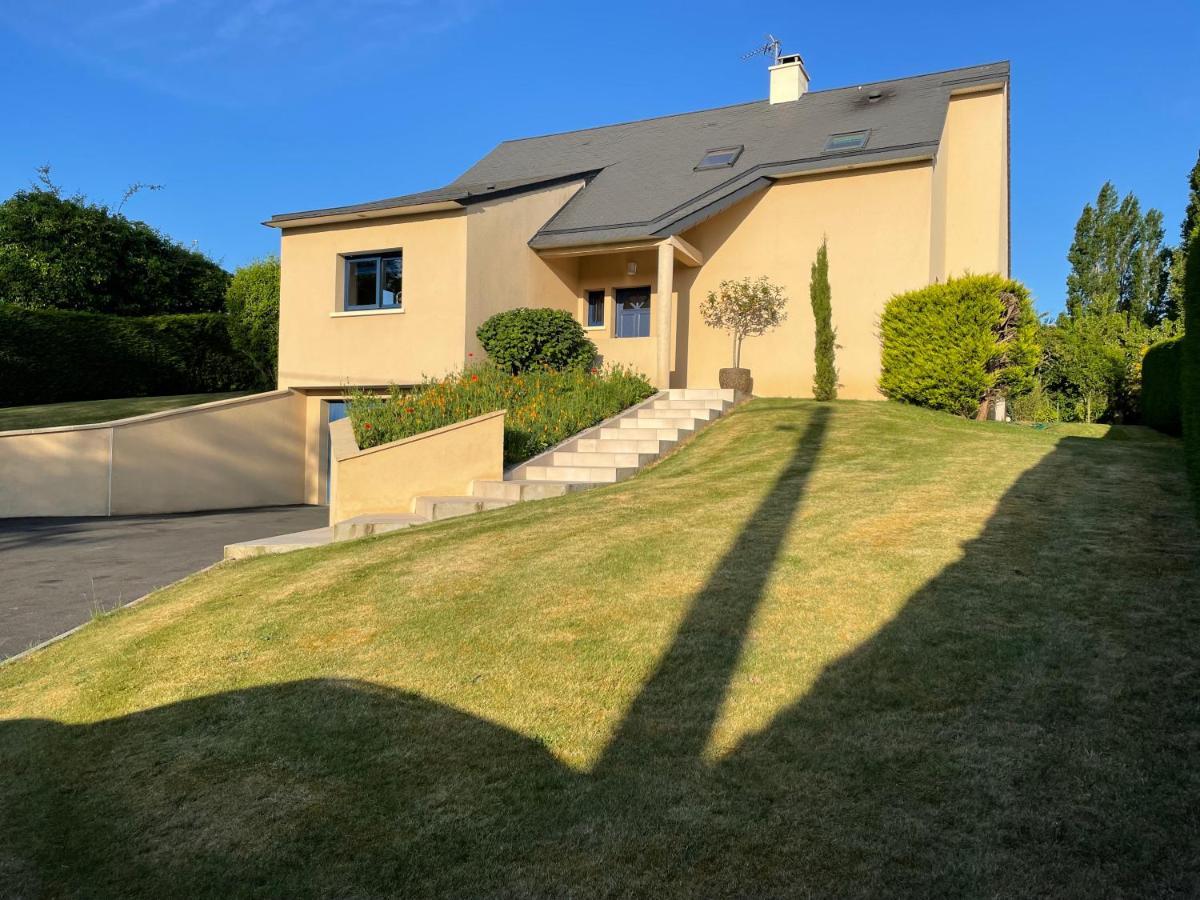 Chez Bea Bed & Breakfast Гранвил Екстериор снимка