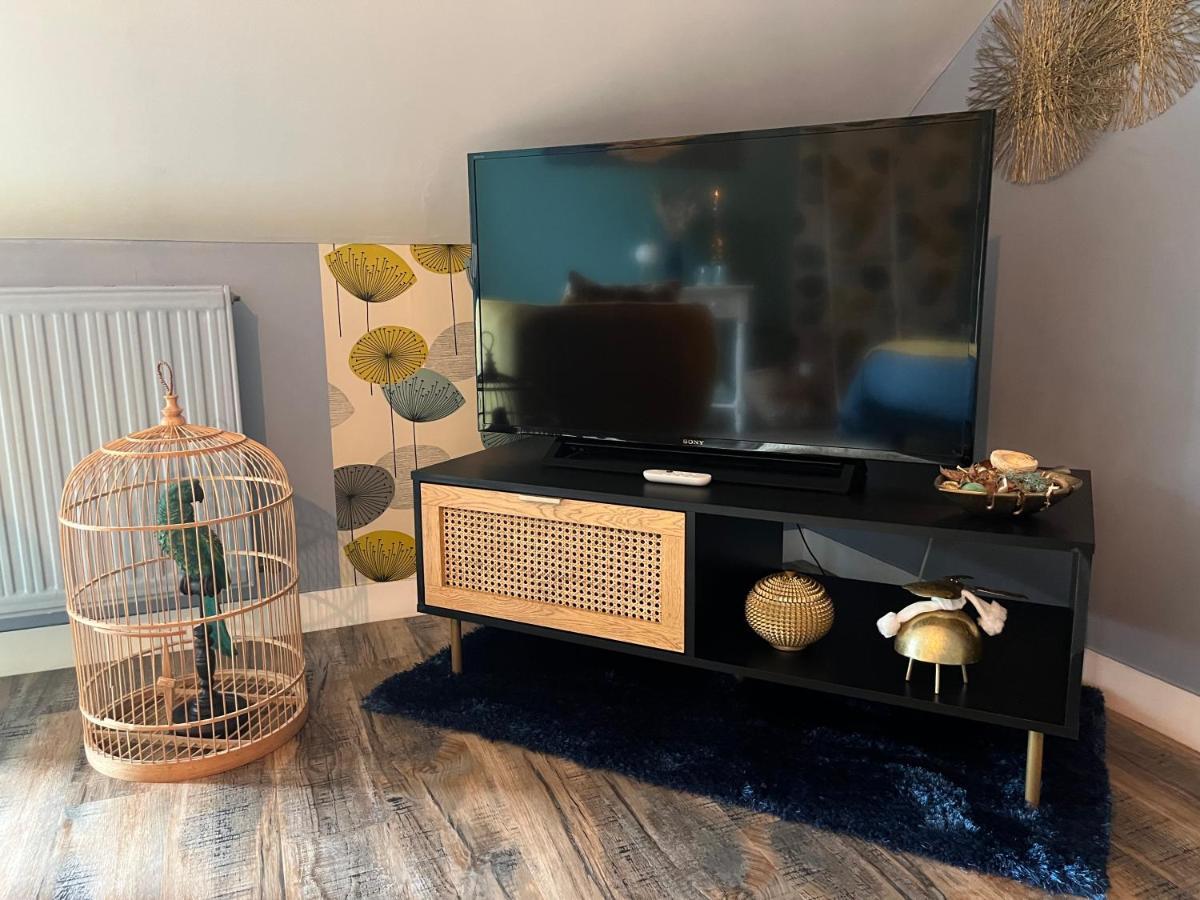 Chez Bea Bed & Breakfast Гранвил Екстериор снимка