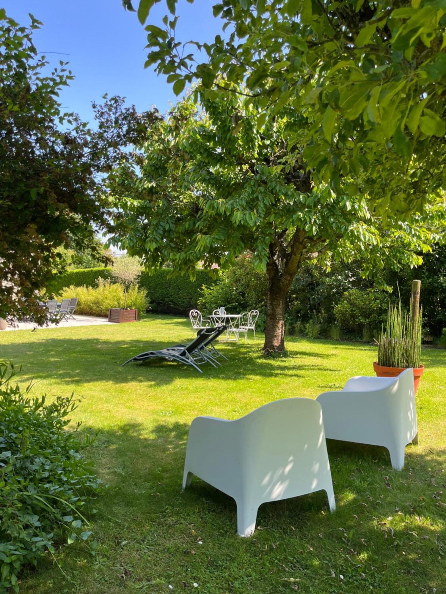 Chez Bea Bed & Breakfast Гранвил Екстериор снимка